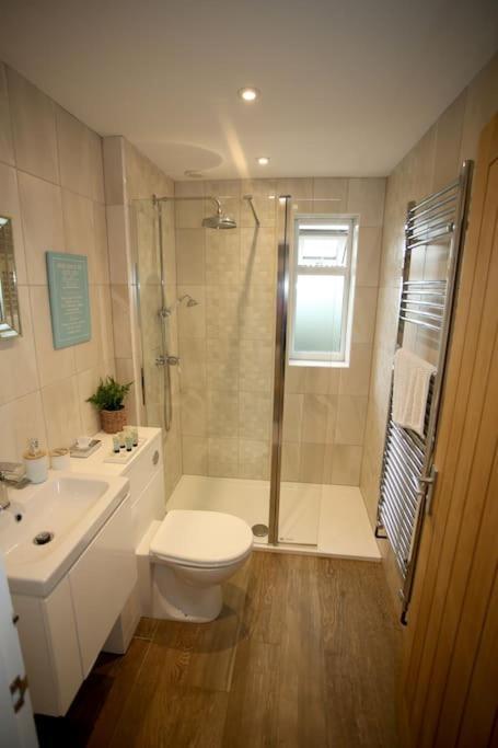 Lovely Two Bedroom Bungalow With Hot Tub يوفيل المظهر الخارجي الصورة